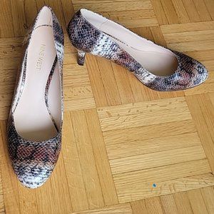 NINE WEST Snakeskin Print High Heels 8.5